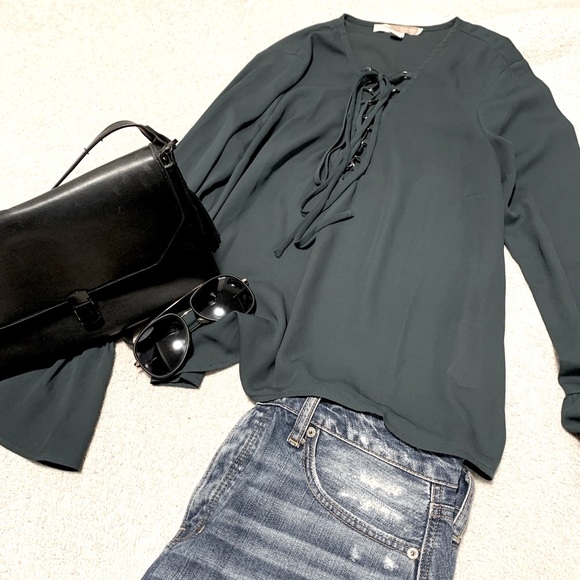 *3/$18* F21 Green Lace Up Bell Sleeve Blouse - Picture 3 of 3